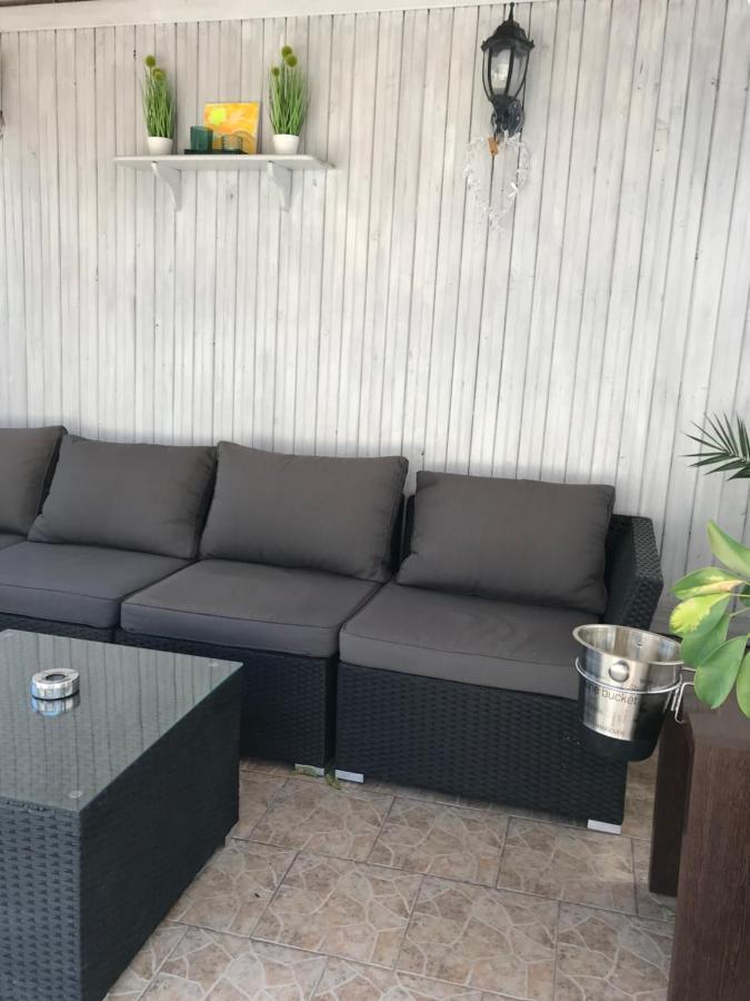 White Rose Guest Rooms Burgas Exterior photo