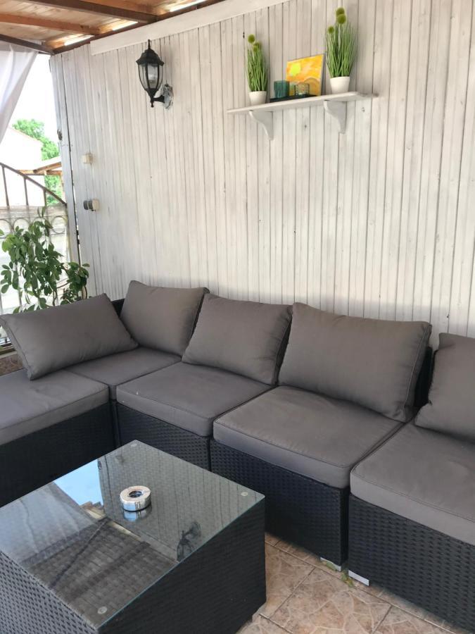 White Rose Guest Rooms Burgas Exterior photo