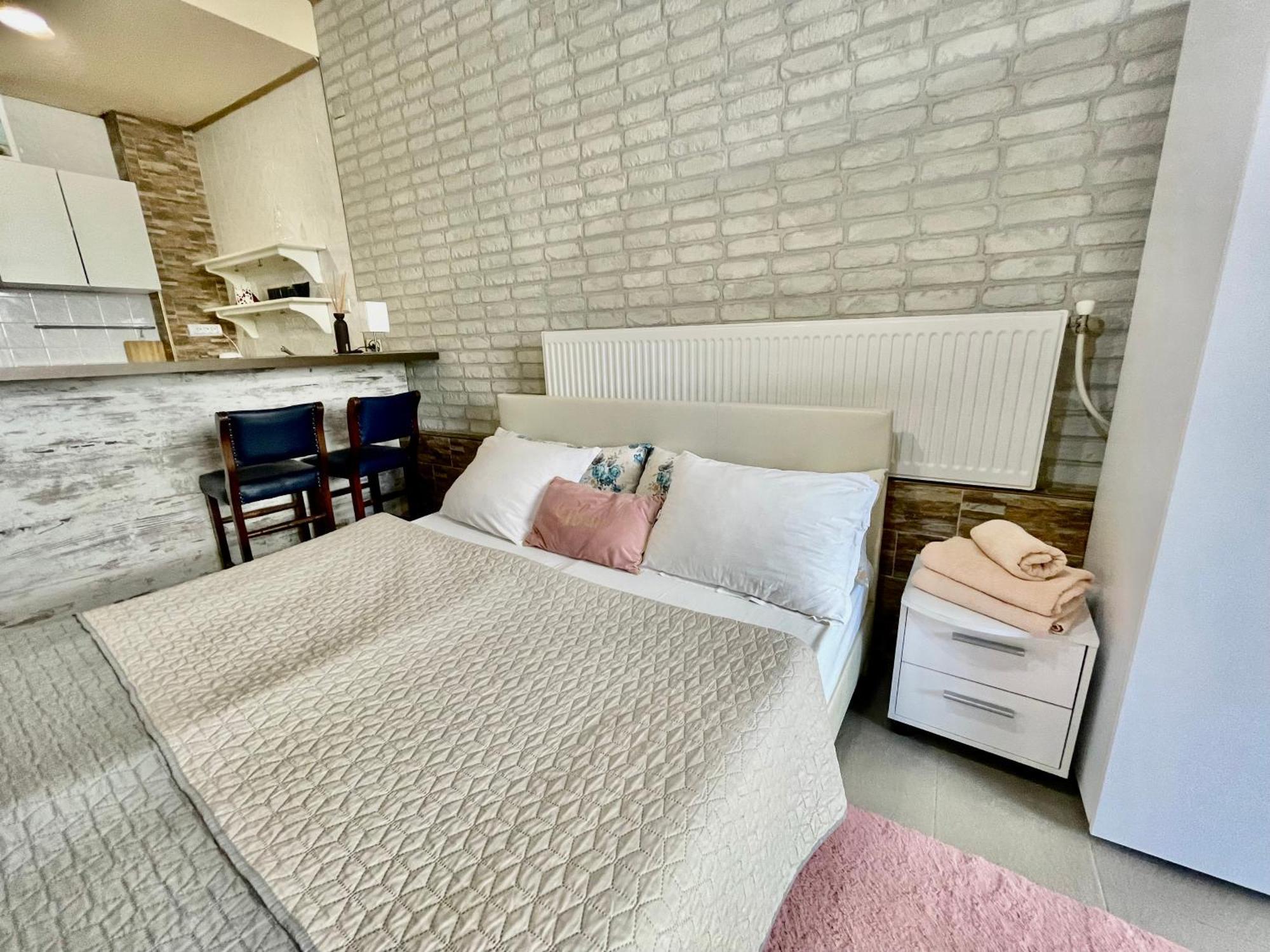White Rose Guest Rooms Burgas Exterior photo