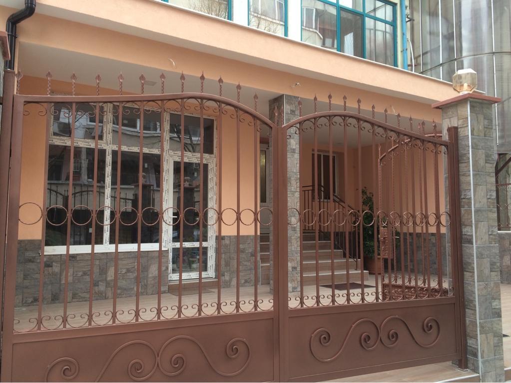 White Rose Guest Rooms Burgas Exterior photo